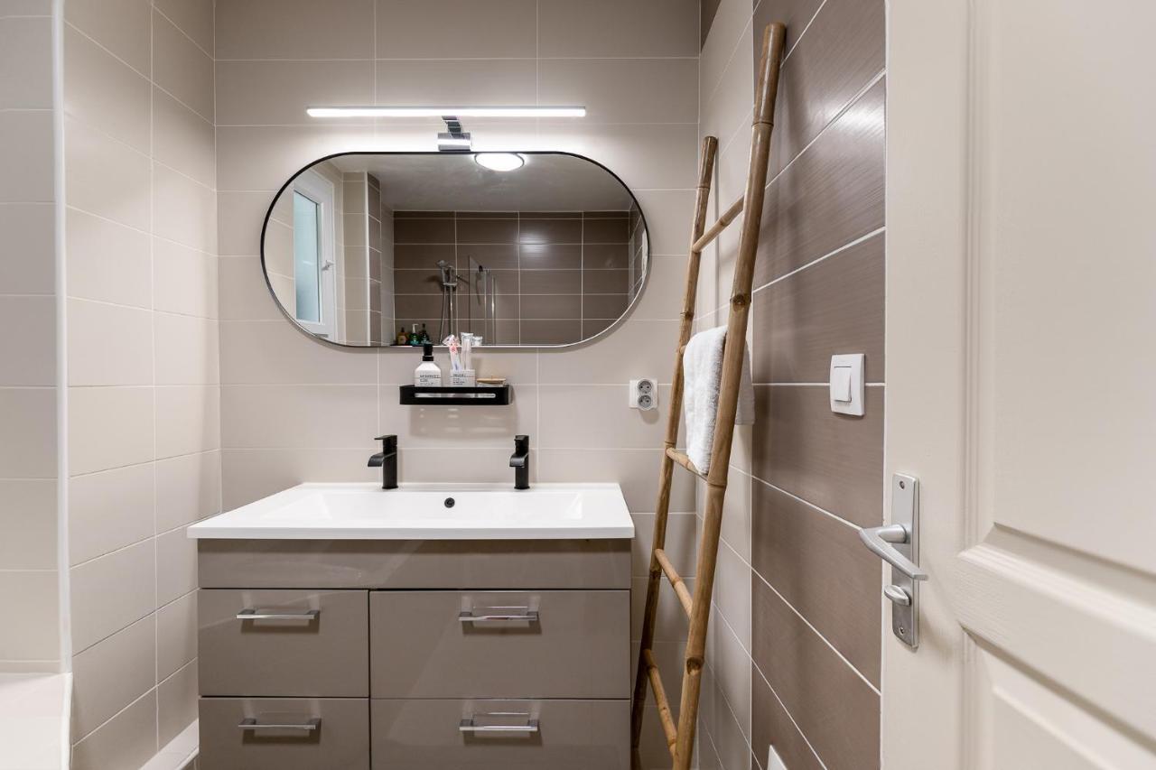 Appartement Spacieux 1 Chambre Parking Gratuit วาลองซ์ ภายนอก รูปภาพ